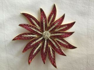 Iconic TRIFARI ALFRED PHILIPPE RUBY RED POINSETTIA brooch - PERFECT 8