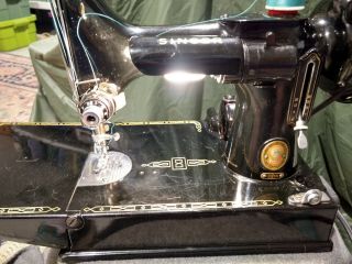 Vintage Singer Featherweight Sewing Machine 221 K With Case,  1961