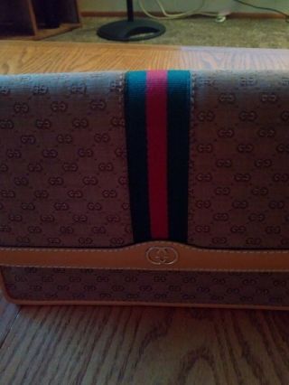 Vintage Gucci Cross Body Bag - With Gucci Box