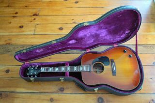 Vintage 1971 Gibson J 160e acoustic electric guitar and hard case 11