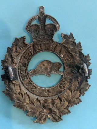 Royal Canadian Engineers Brass Cap Badge beaver maple leaf Canada World War 1 2