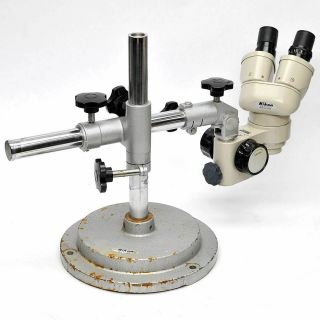 Nikon SM - 5 Stereo Microscope With Universal Table Stand 20x Vintage Stereoscopic 2