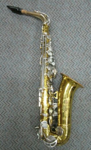 Vintage King " Cleveland " 613 Alto Saxophone W/case