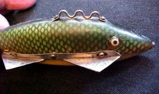 Vintage Green Scale Heddon Fishing Decoy Antique Tackle Box Bait Spearing Musky 6