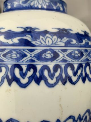antique chinese blue and white jar 18thC kangxi period 7
