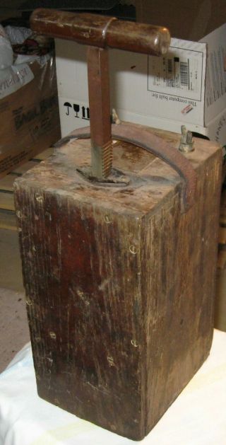 Vintage Hercules Blasting Box Dynamite Detonator Plunger 2