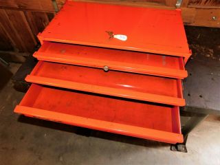 VINTAGE SNAP ON MID SECTION MIDDLE TOOL BOX CHEST,  RED 3 DRAWER WITH KEY 5