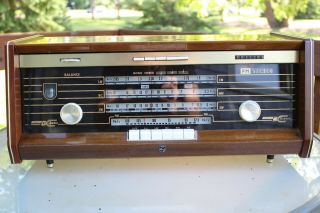 Vintage Philips Stereo Tube Wood,  FM/AM Radio - Model B5X33A/54 - 5