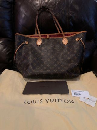 100 A Louis Vuitton Neverfull Mm Monogram Handbag Tote With Red Interior