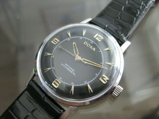 Vintage Doxa Watch Co Swiss Made 35 Mm Black Dial 17 Jewels Wristwatch