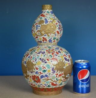 Magnificent Antique Chinese Famille Rose Porcelain Vase Marked Qianlong S6917