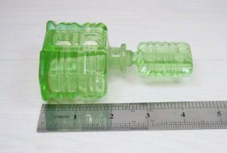 Antique Handmade Green Crystal Glass Perfume Bottle 1900 ' s Retro Deco Art Women 7