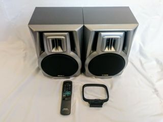 Vintage AIWA Mini Shelf Stereo System TBass CX NA202.  CD,  Cassette,  Radio 4
