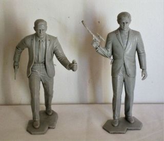 Vintage Marx Bulk Toy Bin 6 " Man From Uncle Illya & Napoleon Figures - Playset
