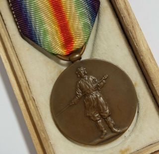 Ww1 1920 War Victory Medal Japanese Japan Badge Allied Flags Bronze Award