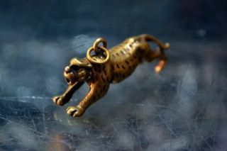 Collectible Chinese Old Antique Brass Handwork Hunting Leopard Rare Pendant 3