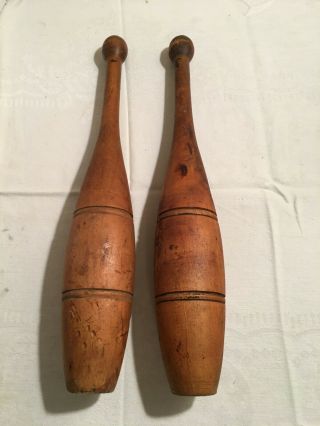 1 Pair Vtg Wooden " Indian " Exercise Juggling Clubs Pins 1 Lb
