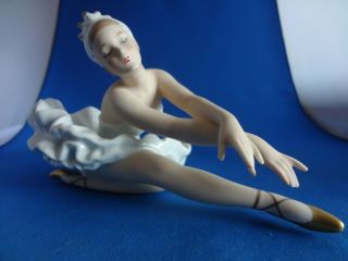 Porcelain Wallendorf 1764 German Art Deco Figurine Of A Ballerina Stretching