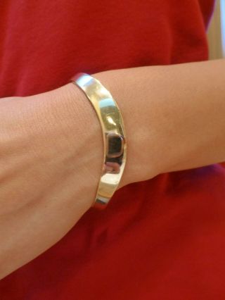 Vintage artisan signed hand crafted 14k yellow gold wide 3D cuff bangle bracelet 6