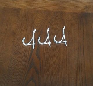 (3) Vintage Twisted Metal Wire Wall Screw - in Hooks Rustic Farmhouse Chippy Paint 2