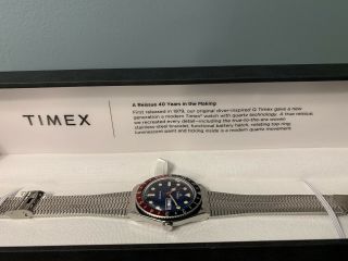 Timex Q 1979 Reissue Stainless Steel Case & Bracelet Quartz Vintage Gmt Watch.