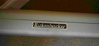 Rickenbacker Case for Vintage Reissue Guitars 4