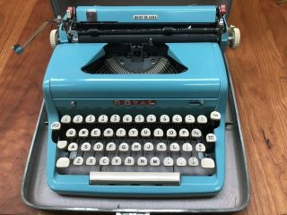 Vintage Royal Quiet De Luxe Blue Turquoise Portable Typewriter