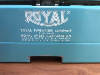 Vintage Royal Quiet De Luxe Blue Turquoise Portable Typewriter 5