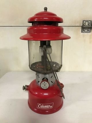 Vintage Coleman Canadian 220 E Lantern