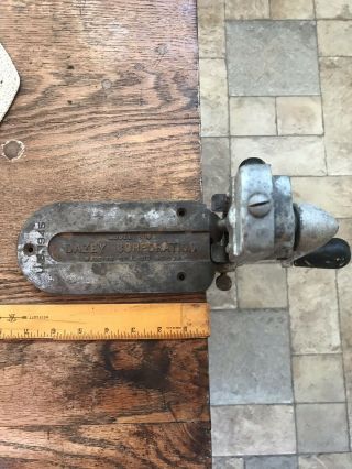 US 1945 World War II Dazey Industrial Can Opener 3