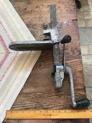 US 1945 World War II Dazey Industrial Can Opener 5