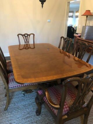 Antique Henredon Dining Table With 6 Chairs & Side Buffet