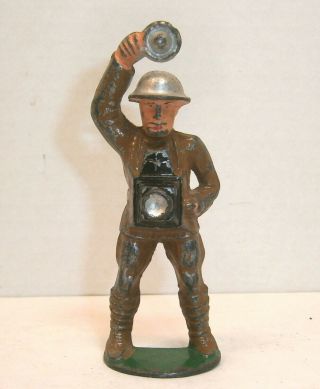 Vintage Manoil Dimestore Figure 61 Soldier With Camera - Exc