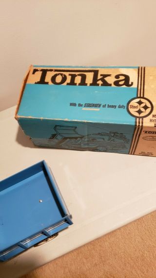 Vintage 1960s Tonka Hydraulic Dump Truck 8