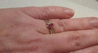 Lovely Estate/ Vintage 14K Yellow Gold Ruby & Diamond Ring 9