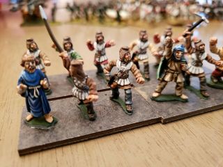 28mm Superbly Painted ancient Persians 15 figs metal based on magnetized WRG 2