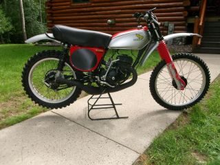 1973 - 1976 Vintage Honda Elsinore Cr125m Cr250m Racing Stand Motocross Vmx Ahrma