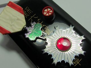 Japanese Medal Order Of The Rising Sun 6th Silver Japan Badge Post Ww2 Wwii War