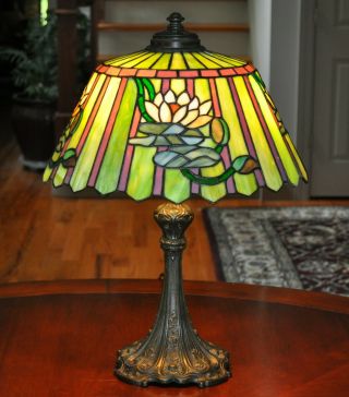 Antique Wilkinson Water Lily Lamp Arts & Crafts Leaded Lamp