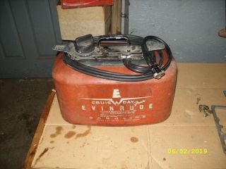 Vintage Johnson/evinrude Outboard 4 Gallon Pressurized Gas Tank W/hose