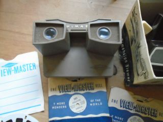 2 x vintage 3D Viewmaster bakelite & grey plastic viewers with 25 picture reels 3
