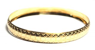 Vintage Maltese.  750 18ct Yellow Gold Diamond Cut Bangle / Bracelet,  8.  53g - W34