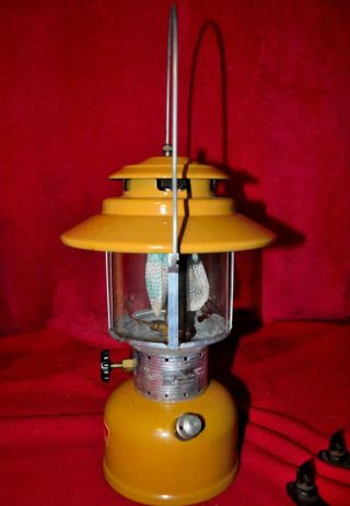 RARE COLEMAN GOLDBOND LANTERN 228F W/ CASE VINTAGE 1972 OLD CAMP LAMP LIGHT 6