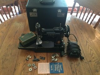 Vintage Singer Featherweight 221 Sewing Machine W/ Carry Case Accessories
