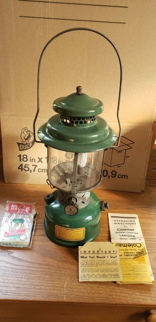 Vintage Wwii 220c Coleman Lantern Us 1944 With Papers