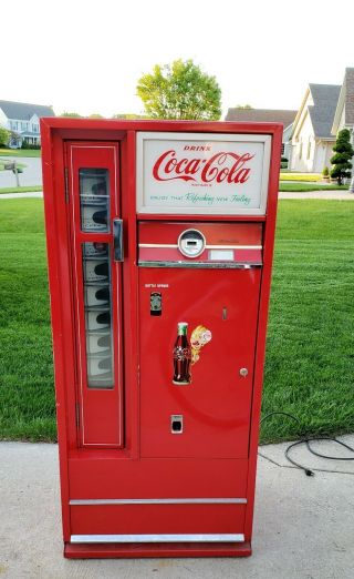 Antique Coca Cola Coke Cavalier Soda Machine,