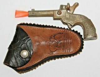 Antique Cast Iron Big Chief Toy Single Shot Cap Gun W/ Leather Holster Usa