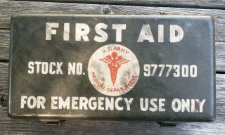 Vintage Us Army Medical Dept.  First Aid Kit Stock No.  9777300 & Contents