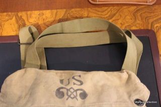 WWII US Army light weight gas mask bag and mask D - day 2