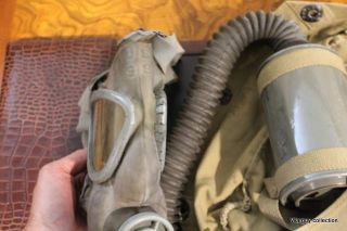 WWII US Army light weight gas mask bag and mask D - day 6